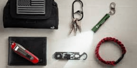 Why Lanyard Keychains Are Ideal for Everyday Carry Accessories